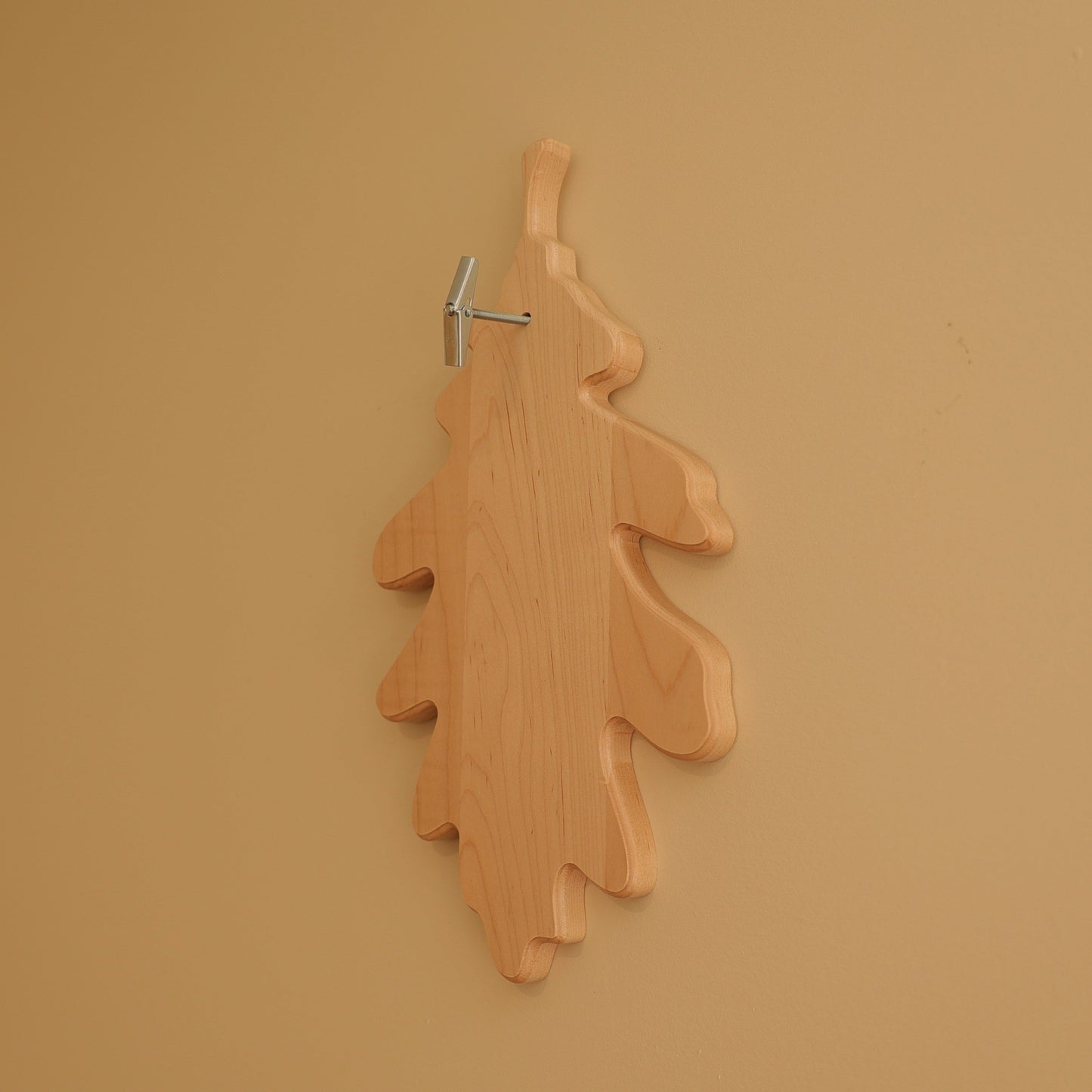 European Leaf Wall Mount