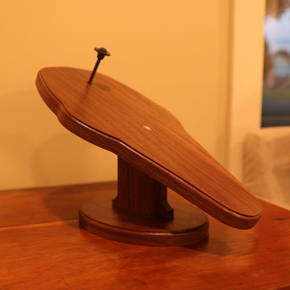 Standard pedestal wall or tabletop mount